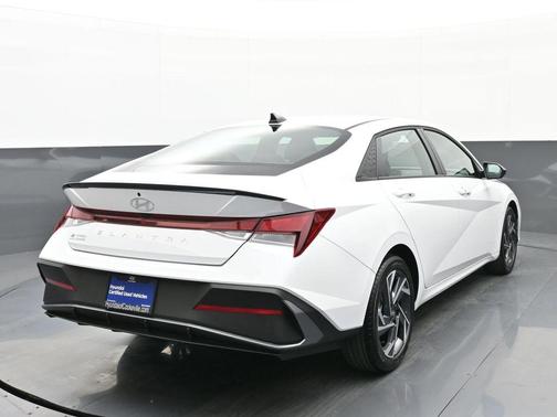 2025 Hyundai ELANTRA Sport