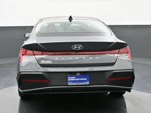 2025 Hyundai ELANTRA SEL