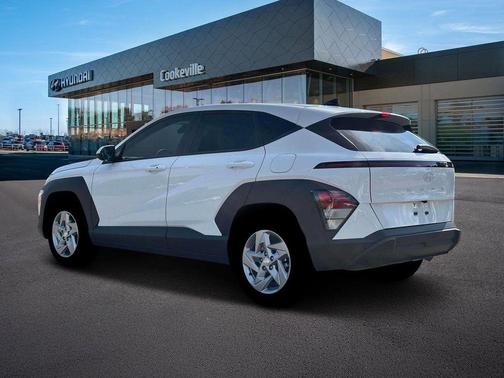 2026 Hyundai KONA SE