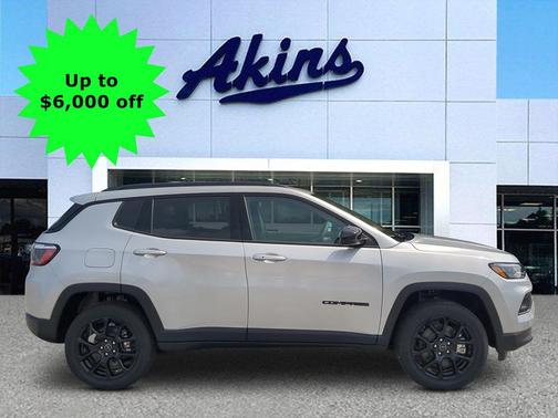 Silver Zynith Metallic Clearcoat 2026 Jeep Compass Sport