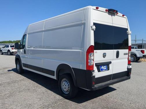 Bright White Clearcoat 2026 RAM ProMaster 2500 Tradesman