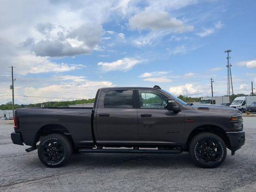2025 RAM 2500 Big Horn Crew Cab 4x4 6'4' Box