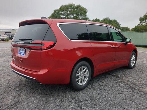 2026 Chrysler Pacifica L