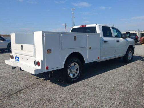 2025 RAM 2500 Tradesman Crew Cab 4x2 8' Box