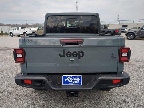 2026 Jeep Gladiator Willys 4x4