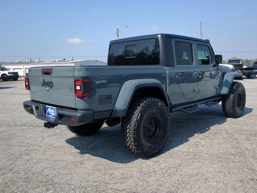 Anvil Clearcoat 2026 Jeep Gladiator Willys 4x4
