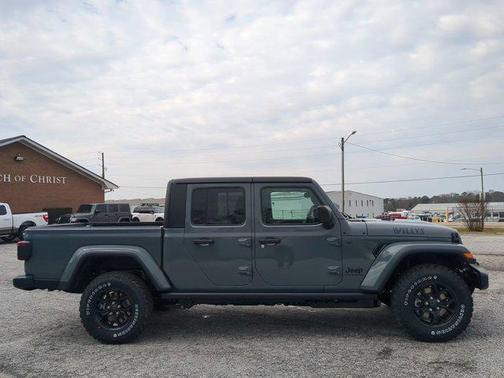 2026 Jeep Gladiator Willys 4x4