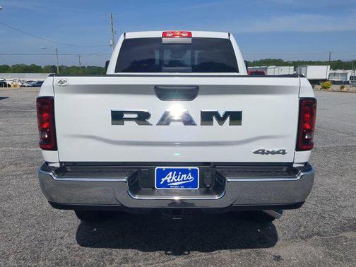 2025 RAM 2500 Tradesman Crew Cab 4x4 6'4' Box