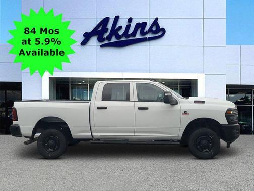 Bright White Clearcoat 2026 RAM 2500 Tradesman Crew Cab 4x4 6'4' Box