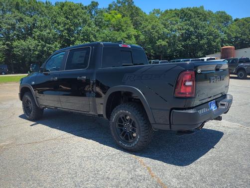Diamond Black Crystal Pearlcoat 2026 RAM 1500 Rebel