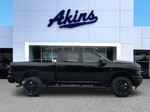 2025 RAM 2500 Big Horn Crew Cab 4x4 6'4' Box