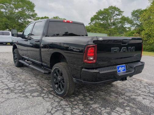 2025 RAM 2500 Big Horn Crew Cab 4x4 6'4' Box