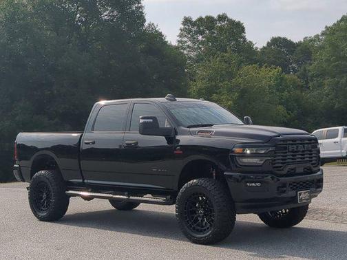 2025 RAM 2500 Big Horn Crew Cab 4x4 6'4' Box