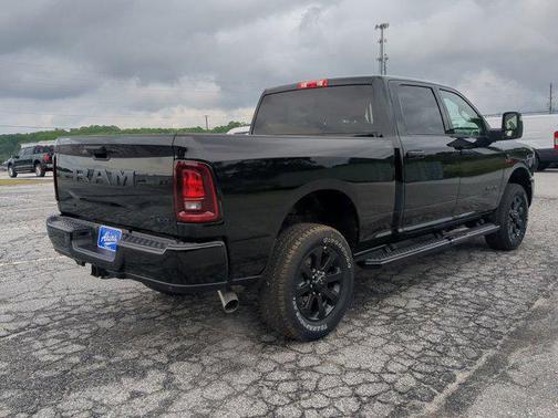 2025 RAM 2500 Big Horn Crew Cab 4x4 6'4' Box