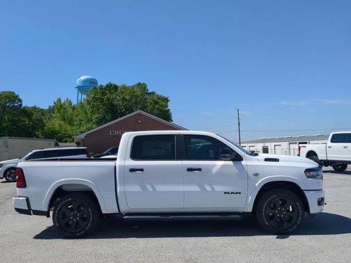 Bright White Clearcoat 2026 RAM 1500 Big Horn/Lone Star