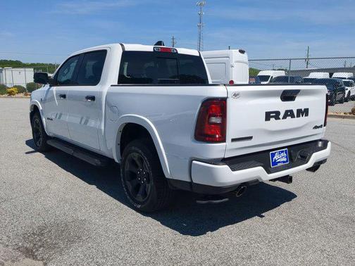 Bright White Clearcoat 2026 RAM 1500 Big Horn/Lone Star