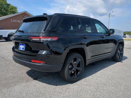 2025 Jeep Grand Cherokee Altitude