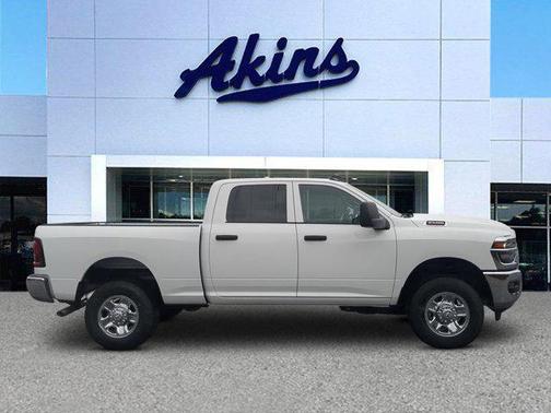 2026 RAM 2500 Tradesman Crew Cab 4x4 6'4' Box