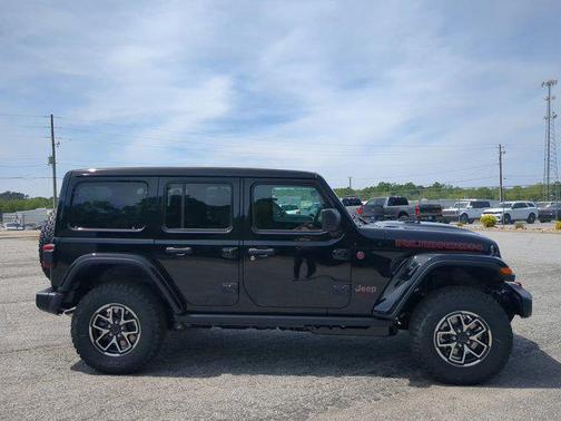 Black Clearcoat 2026 Jeep Wrangler Rubicon
