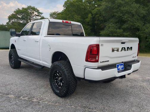 2025 RAM 2500 Laramie Crew Cab 4x4 6'4' Box
