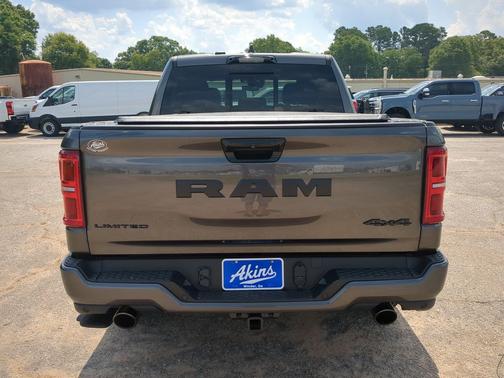 Granite Crystal Metallic Clearcoat 2026 RAM 1500 Limited