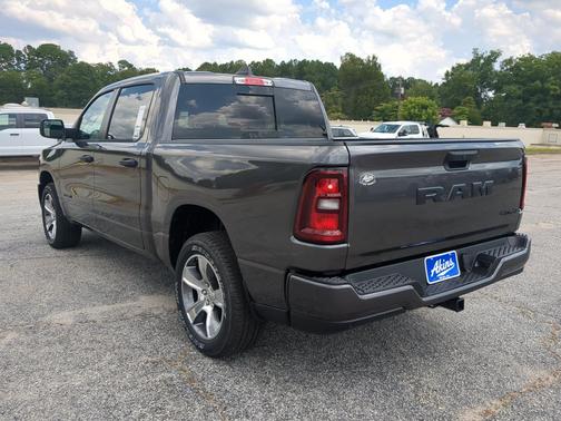 Granite Crystal Metallic Clearcoat 2026 RAM 1500 Express