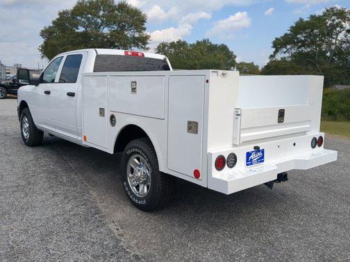2025 RAM 2500 Tradesman Crew Cab 4x2 8' Box