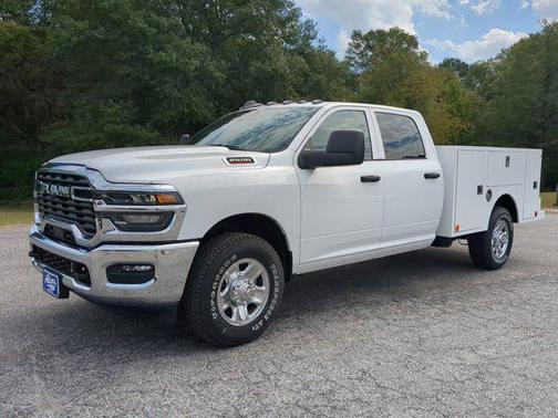 2025 RAM 2500 Tradesman Crew Cab 4x2 8' Box