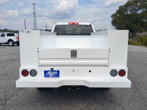 2025 RAM 2500 Tradesman Crew Cab 4x2 8' Box