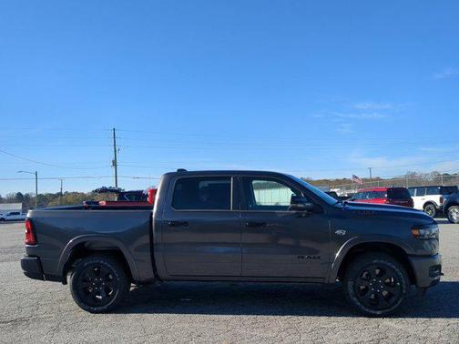 Granite Crystal Metallic Clearcoat 2026 RAM 1500 Big Horn/Lone Star