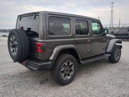 2026 Jeep Wrangler 4-Door Sahara 4x4
