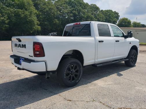 Bright White Clearcoat 2026 RAM 2500 Black Express Crew Cab 4x4 6'4' Box