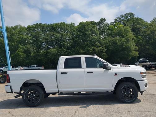 Bright White Clearcoat 2026 RAM 2500 Black Express Crew Cab 4x4 6'4' Box