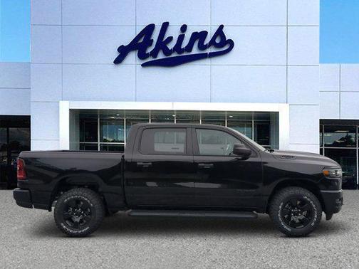 2025 RAM 1500 Warlock Crew Cab 4x4 5'7' Box
