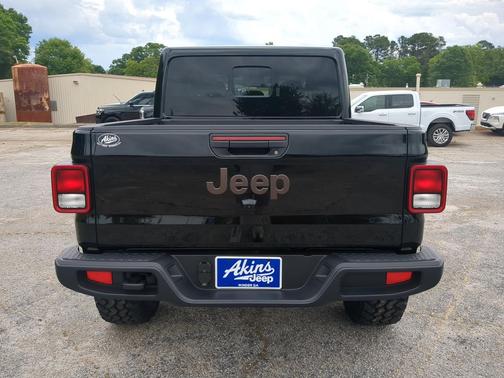 Black Clearcoat 2026 Jeep Gladiator Sport S