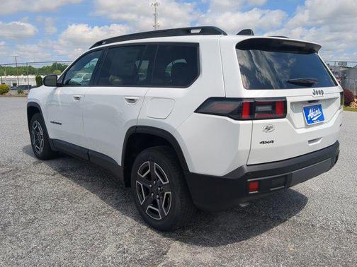 Bright White Clearcoat 2026 Jeep Cherokee Limited