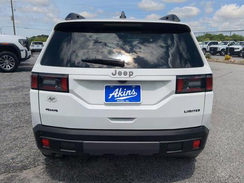 Bright White Clearcoat 2026 Jeep Cherokee Limited
