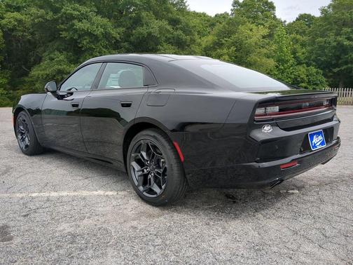 Diamond Black Crystal Pearlcoat 2026 Dodge Charger R/T