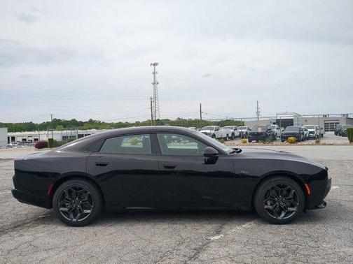 Diamond Black Crystal Pearlcoat 2026 Dodge Charger R/T