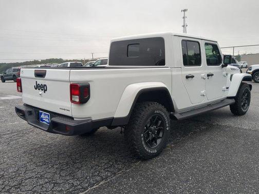 2025 Jeep Gladiator High Tide