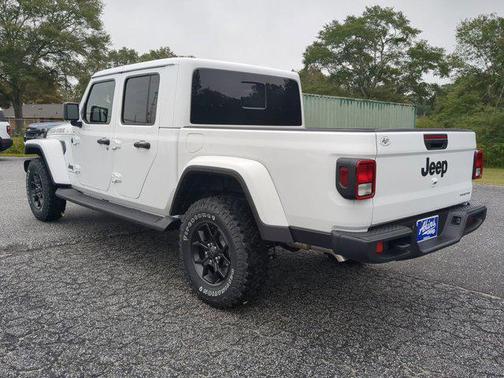 2025 Jeep Gladiator High Tide