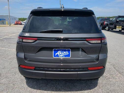 2025 Jeep Grand Cherokee Altitude