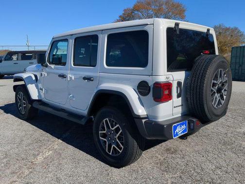 2026 Jeep Wrangler 4-Door Sahara 4x4