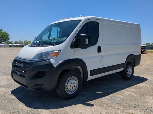 Bright White Clearcoat 2026 RAM ProMaster 1500 Low Roof