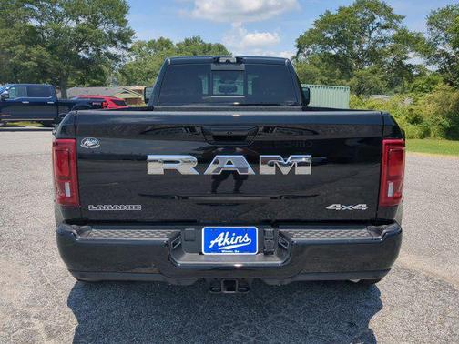 2025 RAM 3500 Laramie Crew Cab 4x4 8' Box