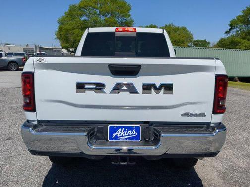 2025 RAM 2500 Tradesman Crew Cab 4x4 6'4' Box