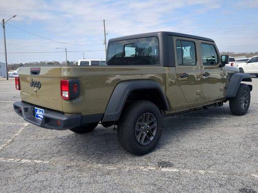2026 Jeep Gladiator Sport