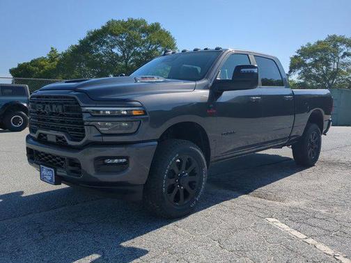 2025 RAM 2500 Laramie Crew Cab 4x4 6'4' Box