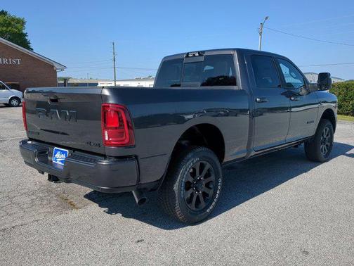 2025 RAM 2500 Laramie Crew Cab 4x4 6'4' Box