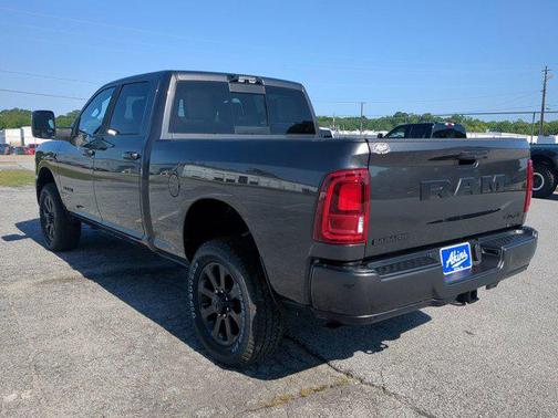 2025 RAM 2500 Laramie Crew Cab 4x4 6'4' Box